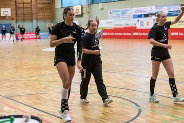 Bild 30 - wBJ SV Henstedt Ulzburg - HSG Holstein Kiel/Kronshagen : Ergebnis: 30:28